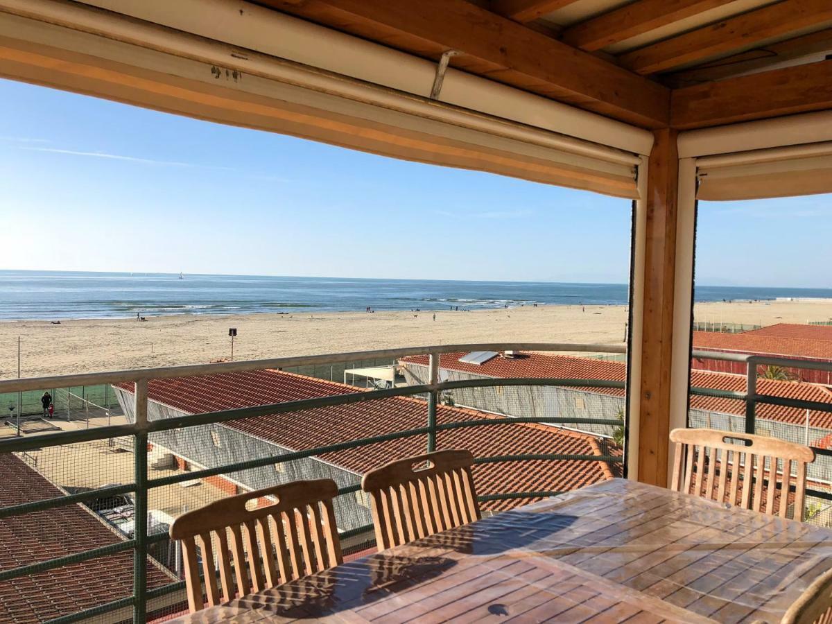 Attico Sulla Spiaggia Viareggio Exterior photo
